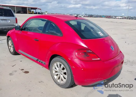 2014 Volkswagen Beetle 2.5L Entry z USA, uszkodzony, nr VIN 3VWFP7ATXEM611114